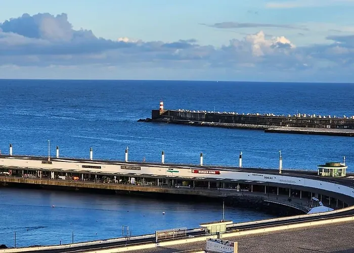 Oceanview 2 Bedroom 5 Adults Pdl Ponta Delgada